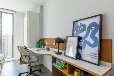 Platinum En suite Two Bed Flat - Image 2